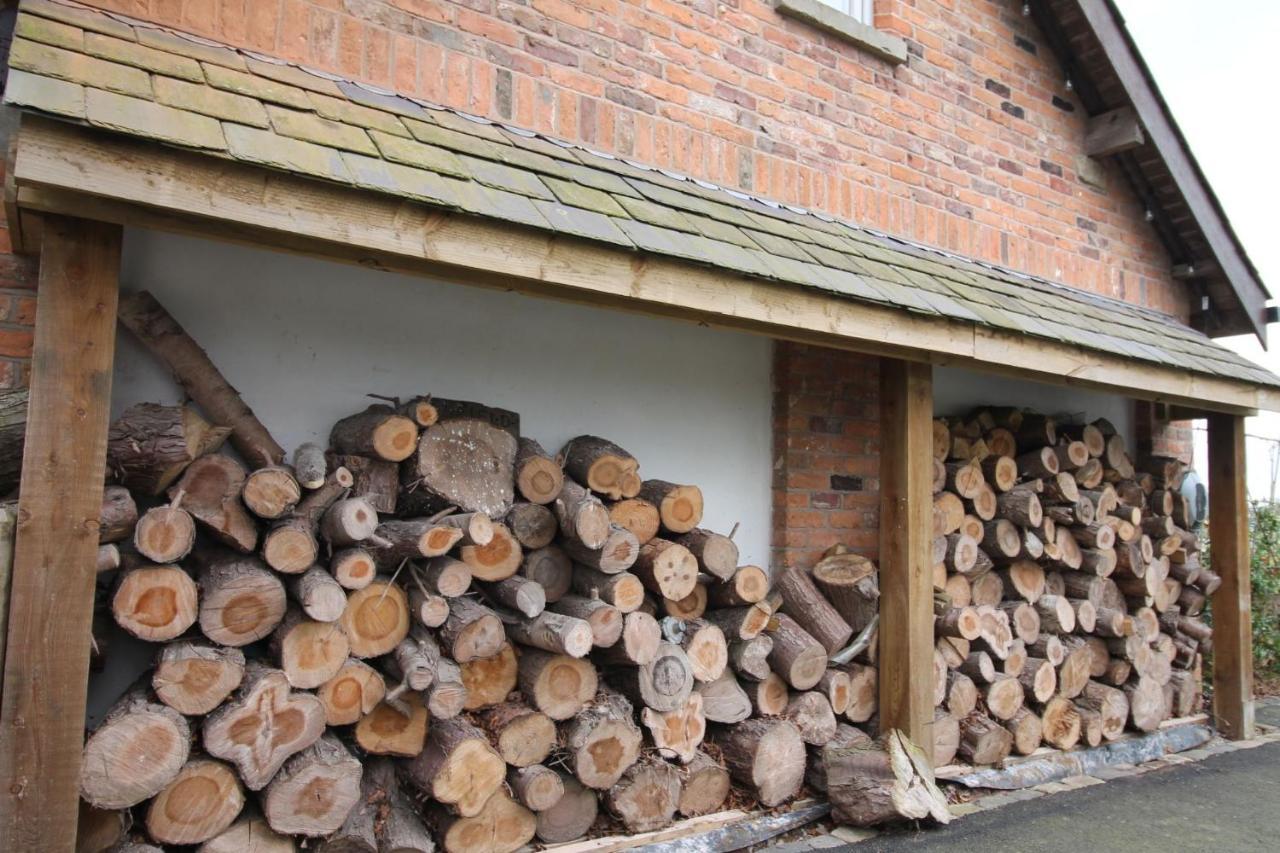 The Hayloft - Cheshire Villa Crewe Exterior foto