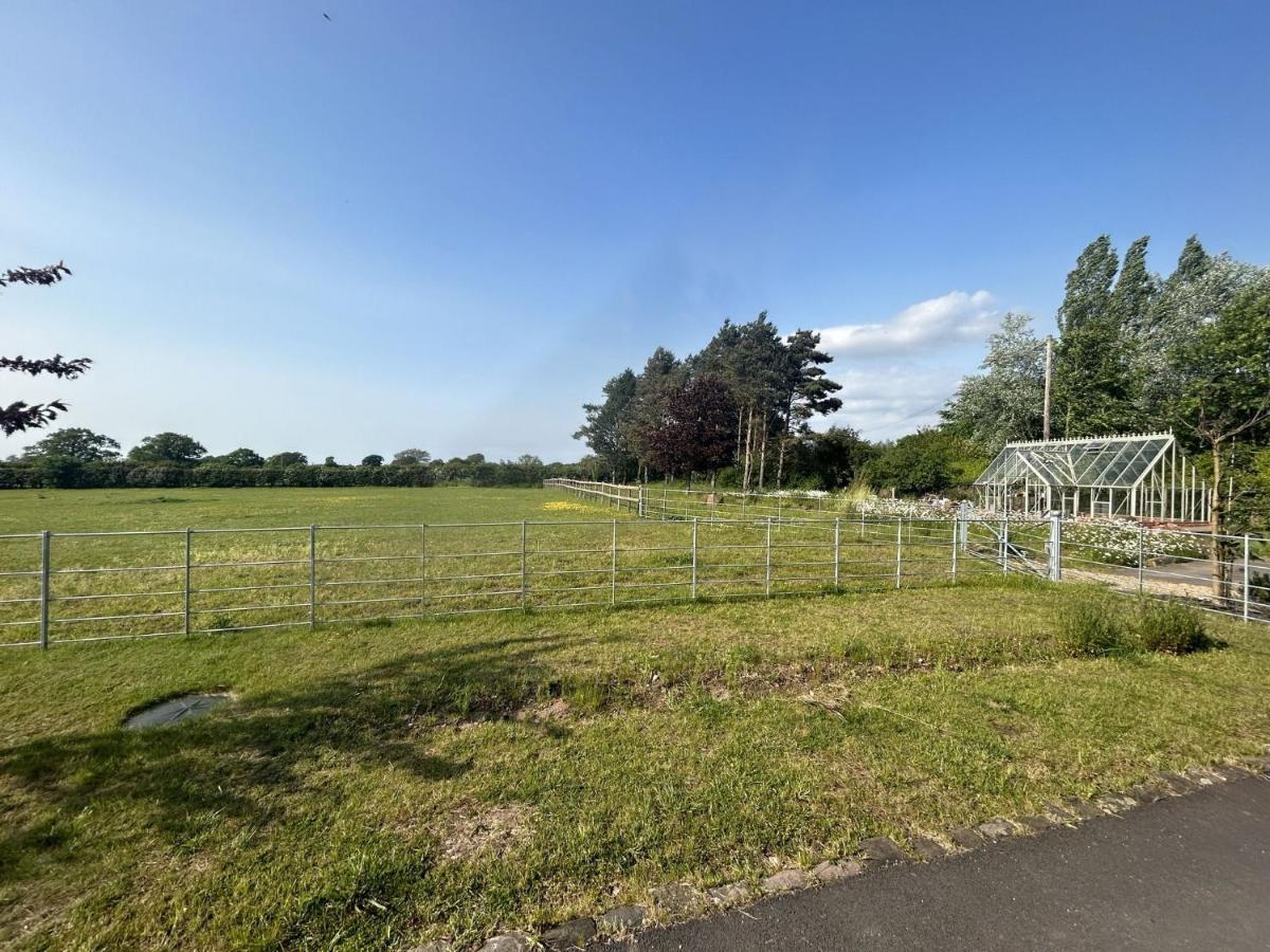The Hayloft - Cheshire Villa Crewe Exterior foto