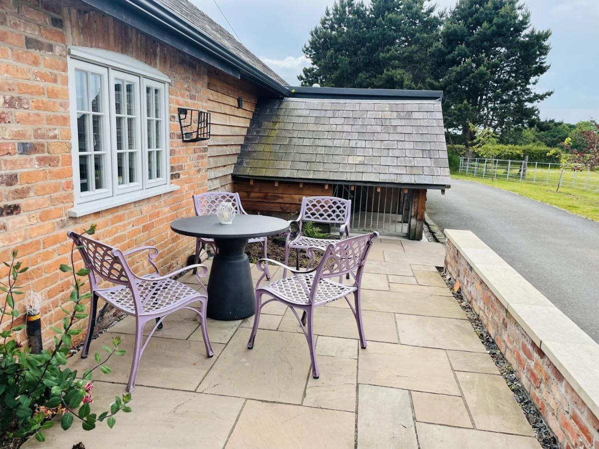 The Hayloft - Cheshire Villa Crewe Exterior foto